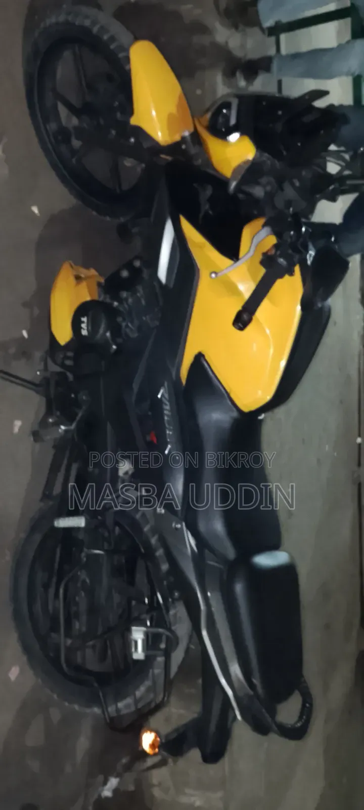 Bajaj 2022 Yellow