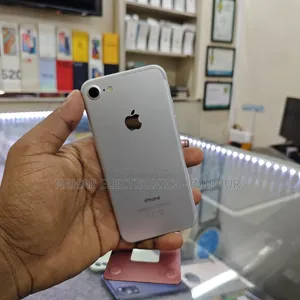 Apple iPhone 7 32 GB Silver