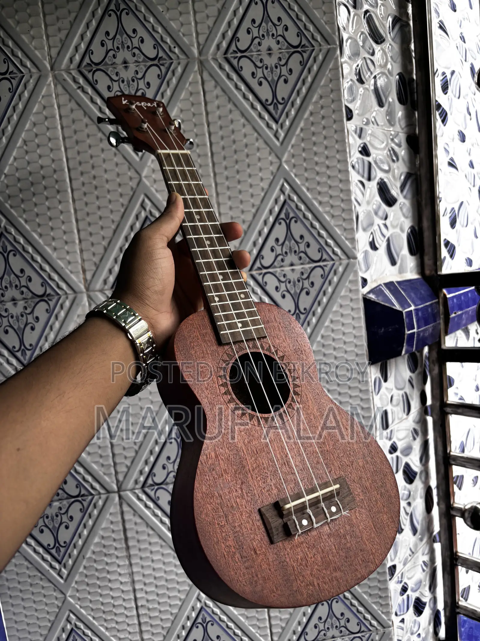 Ukulele (K21)