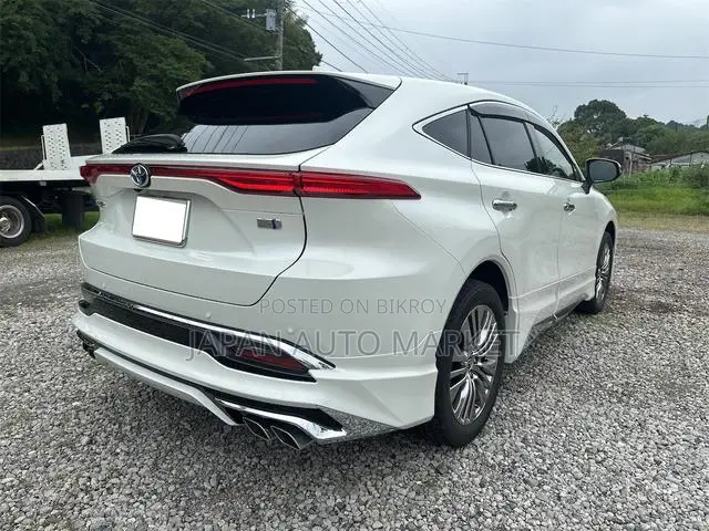 টয়োটা হ্যারিয়ার জেড ২০২১ পার্ল
