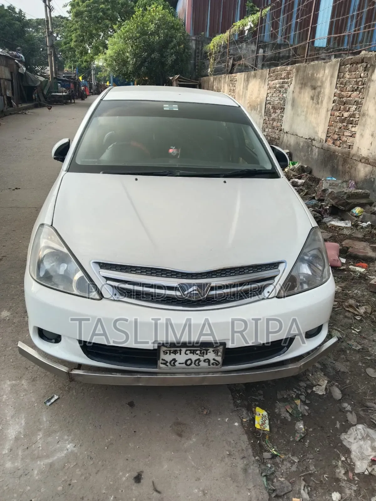 টয়োটা অ্যালিওন ২০০২ সাদা