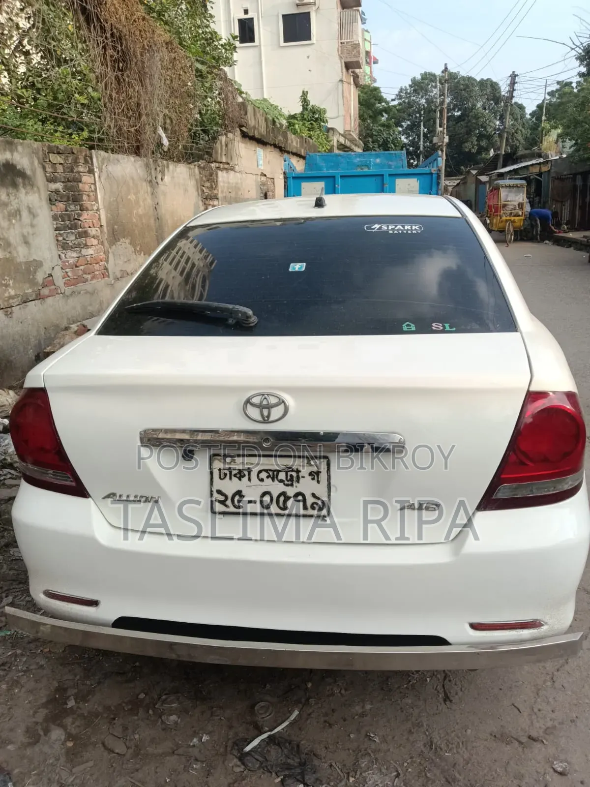 টয়োটা অ্যালিওন ২০০২ সাদা