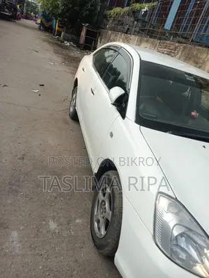 টয়োটা অ্যালিওন ২০০২ সাদা