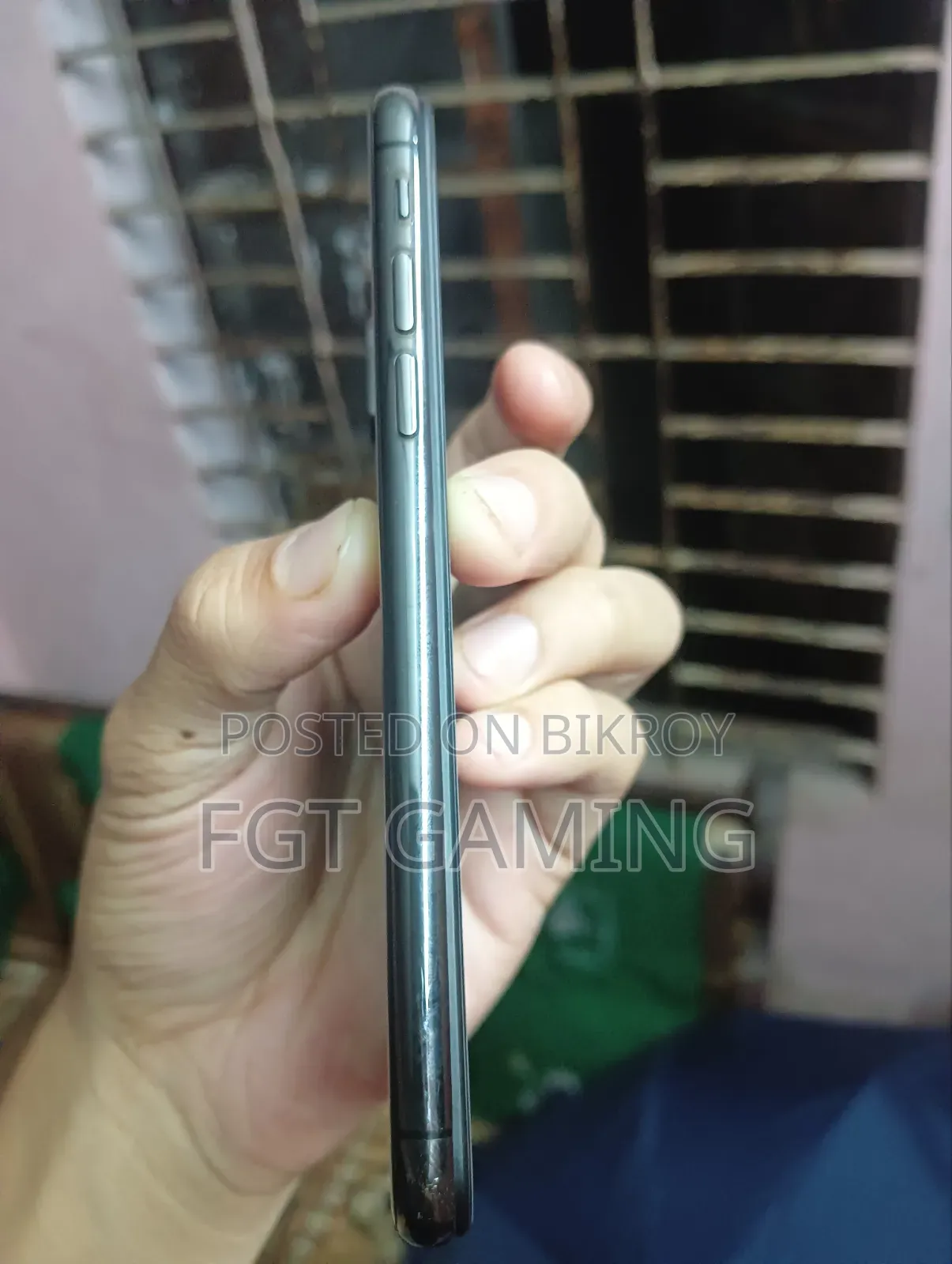 অ্যাপল আইফোন এক্সএস ৬৪ জিবি ব্ল্যাক