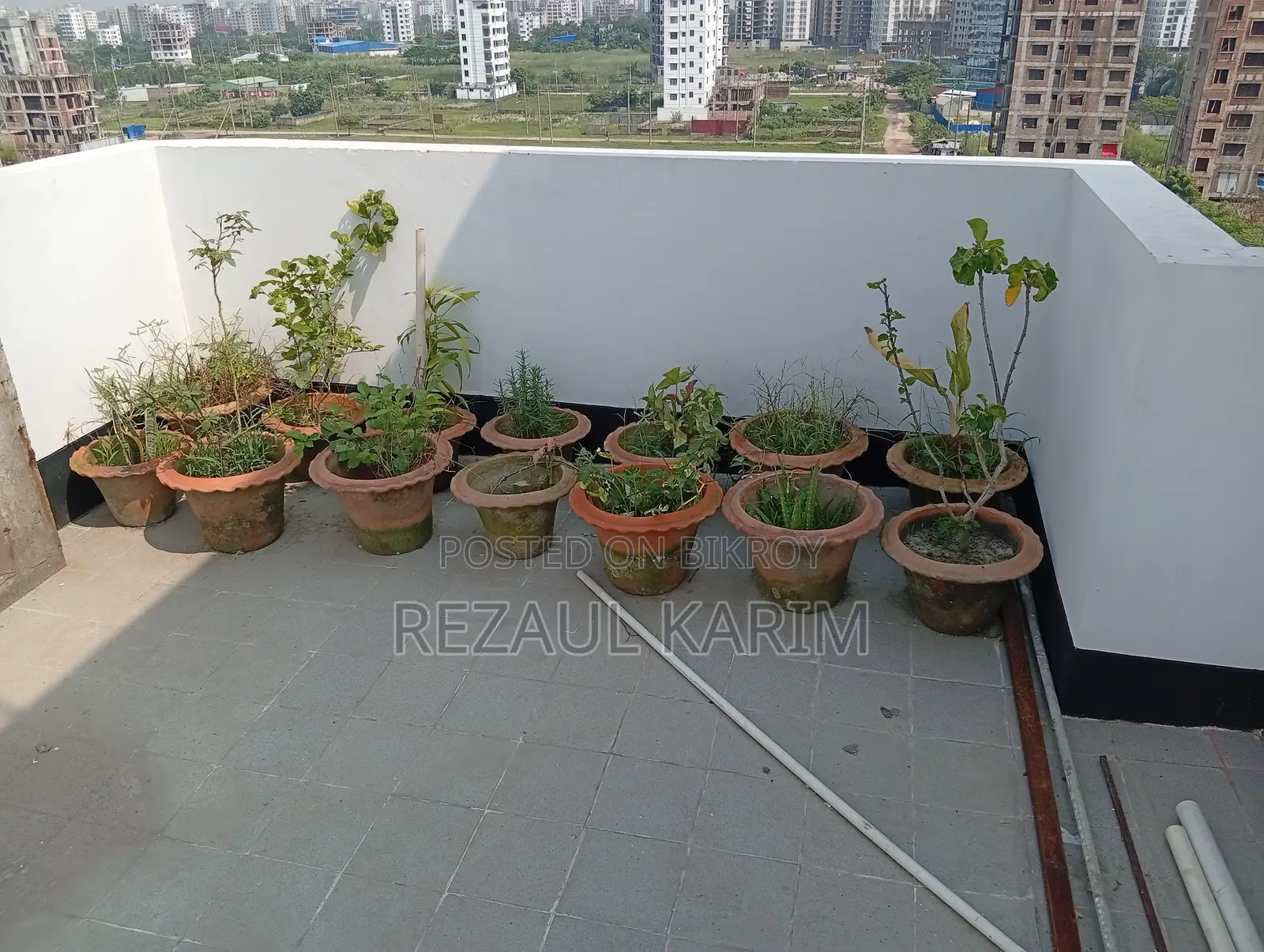 ফুল গাছের মাটির টপ বিক্রি করা হবে