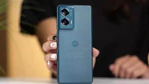 মোটোরোলা এজ ৫০ ফিউশন ১২৮ জিবি ব্লু