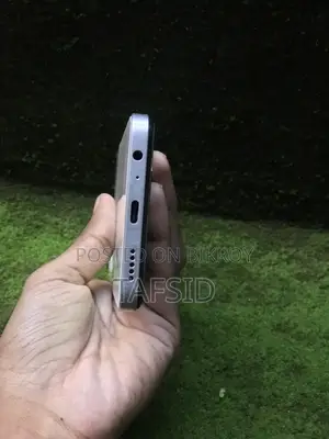 সিমফনি ইনোভা ৩০ ১২৮ জিবি হোয়াইট