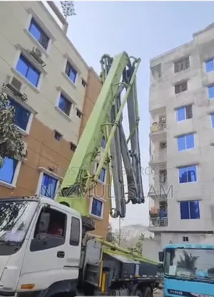 Concrete Boom Pump