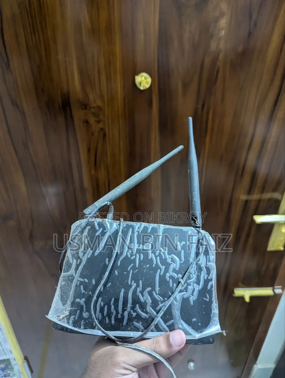 ডি লিংকের একটি ইউজড রাউটার বিক্রি হবে