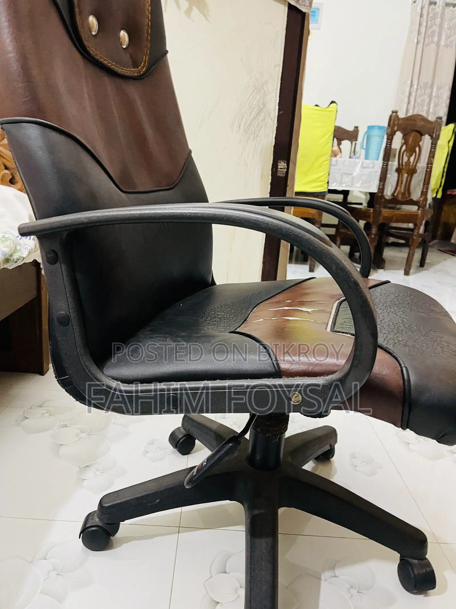 হাইড্রোলিক চেয়ার