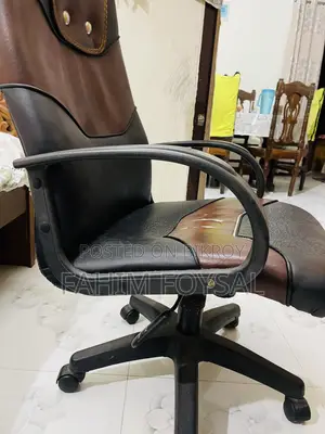 হাইড্রোলিক চেয়ার