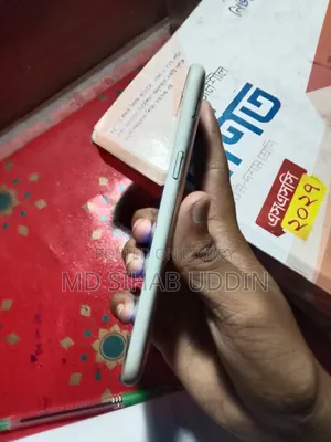 Samsung Galaxy J2 8 GB Rose Gold