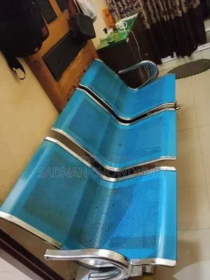 Public waiting bench
