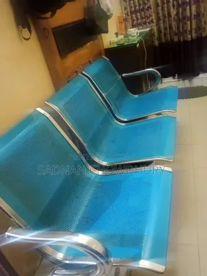 Public waiting bench