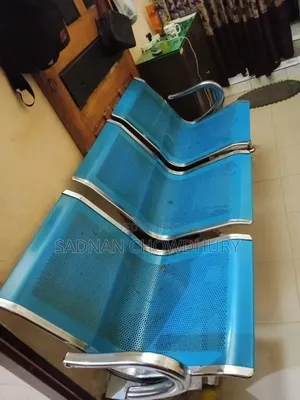 Public waiting bench