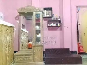 বাসার যাবতীয় ফার্নিচার বিক্রি করবো।