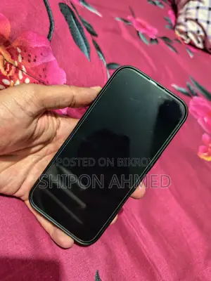 অ্যাপল আইফোন ১৬ প্রো ২৫৬ জিবি সাদা