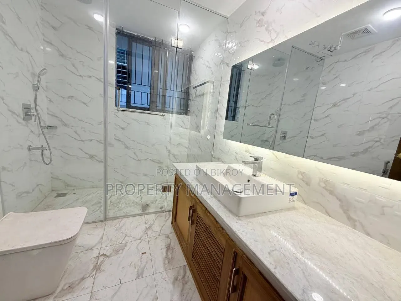 4 Bedroom Apartment in Gulshan for Rent
