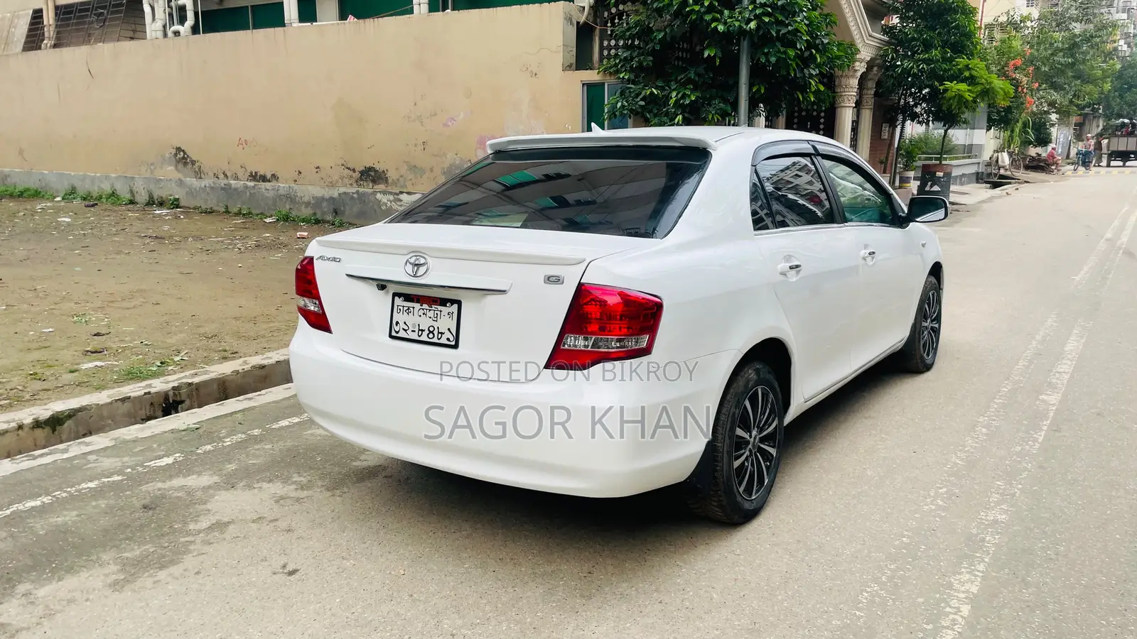টয়োটা এক্সিও ২০১৭ হোয়াইট