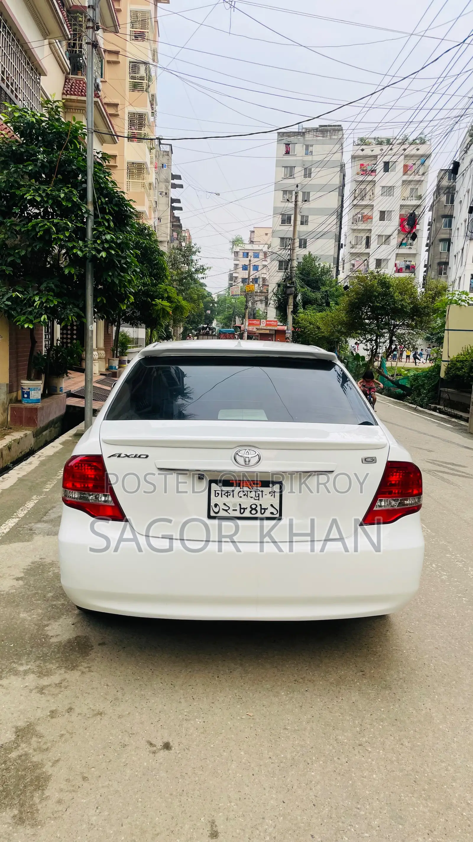 টয়োটা এক্সিও ২০১৭ হোয়াইট