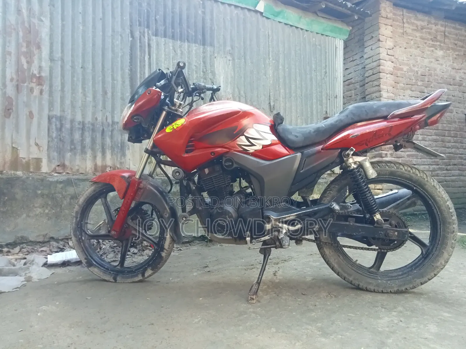 Hero Hunk 2012 Red