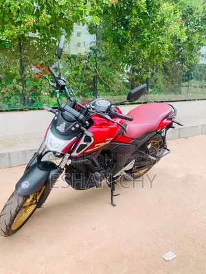 Yamaha FZS V4 2023 Red