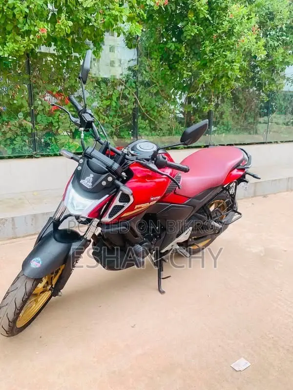 Yamaha FZS V4 2023 Red