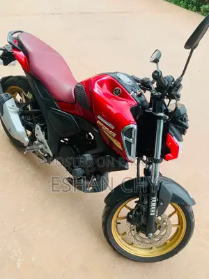 ইয়ামাহা এফজেডএস ভি৪ ২০২৩ রেড