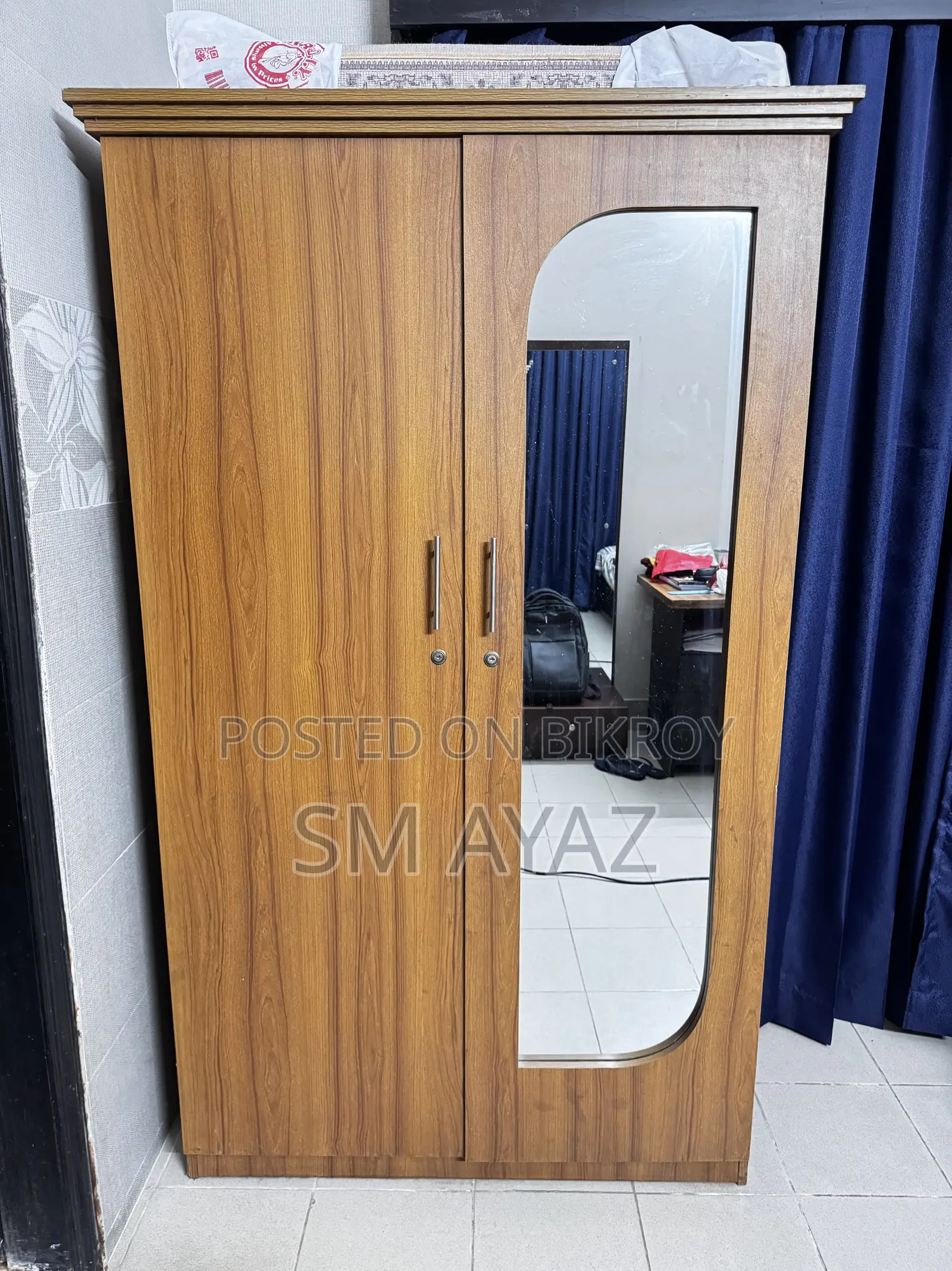 Almirah for Sale