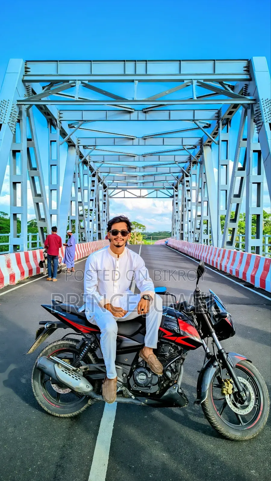 Bajaj Pulsar 150 2024 Red