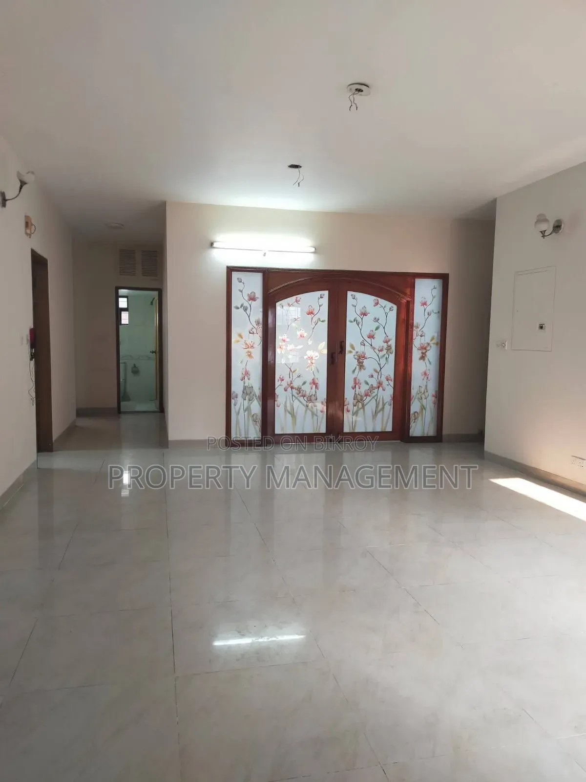 গুলশানে ৪ বেডরুমের অ্যাপার্টমেন্ট ভাড়ার জন্য