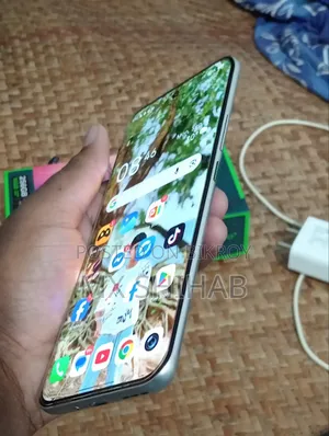 ইনফিনিক্স হট ৬০ প্রো প্লাস ২৫৬ জিবি হোয়াইট