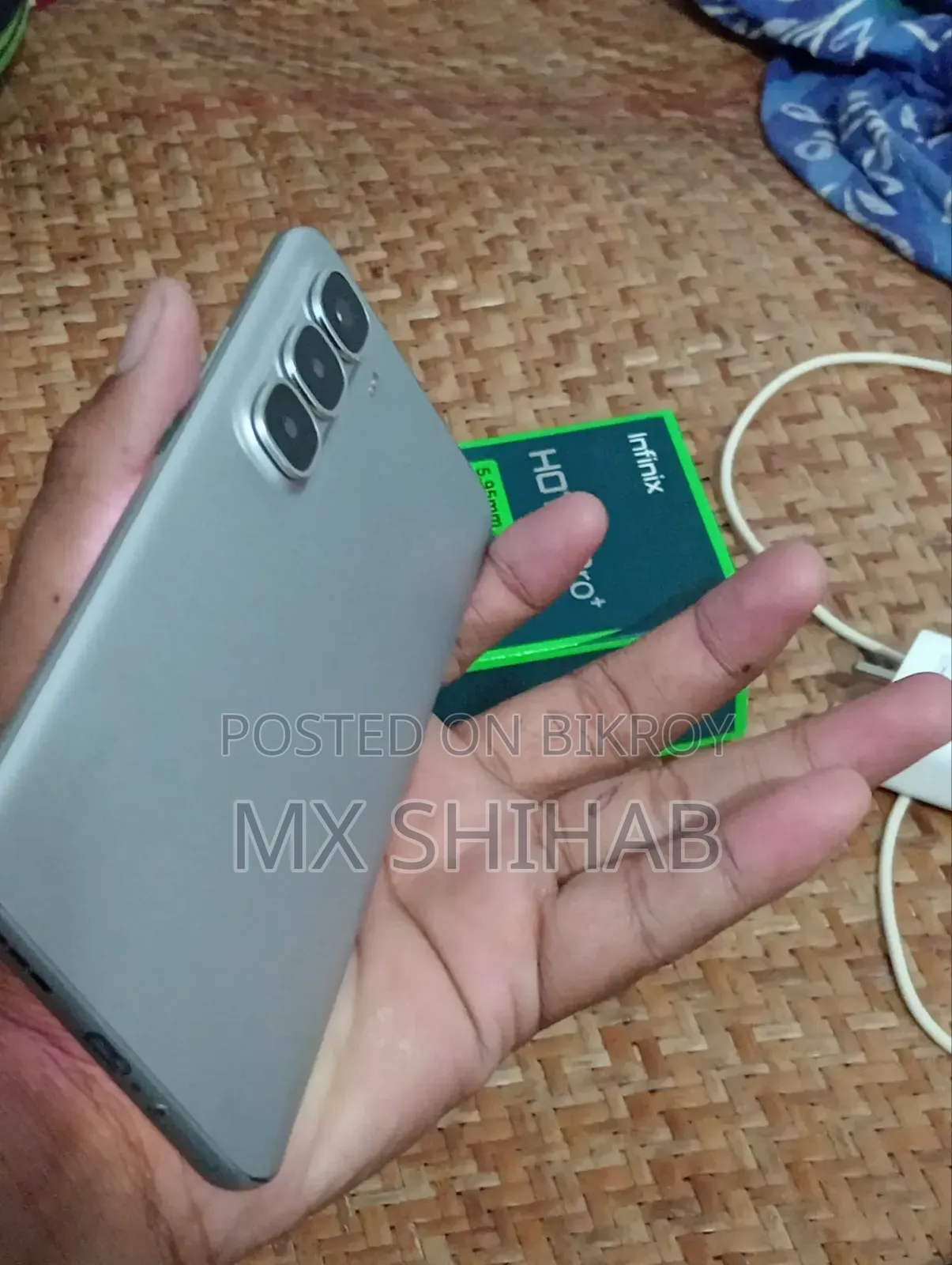 ইনফিনিক্স হট ৬০ প্রো প্লাস ২৫৬ জিবি হোয়াইট