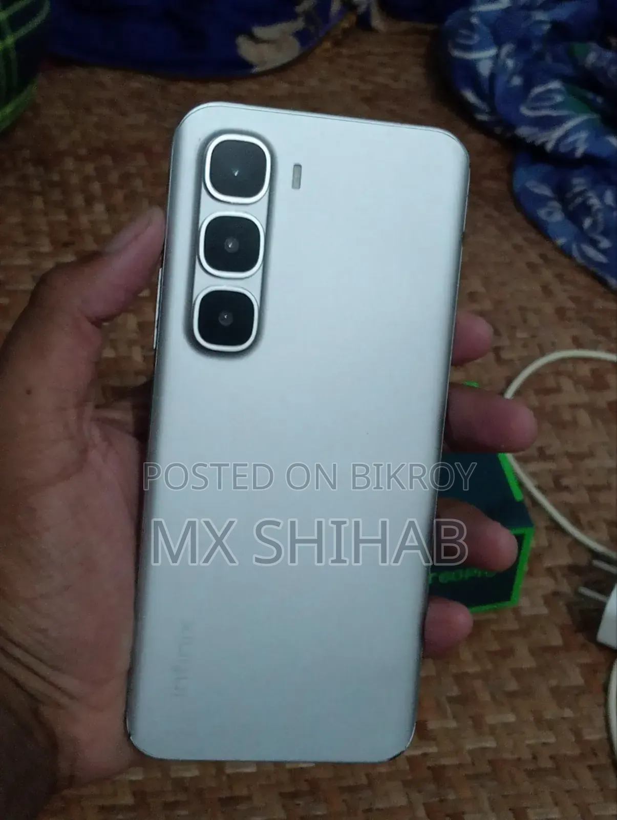 ইনফিনিক্স হট ৬০ প্রো প্লাস ২৫৬ জিবি হোয়াইট