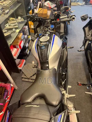 Yamaha R15M 2025 Silver