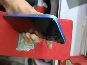 টেকনো স্পার্ক ৪০ প্রো ১২৮ জিবি ব্লু