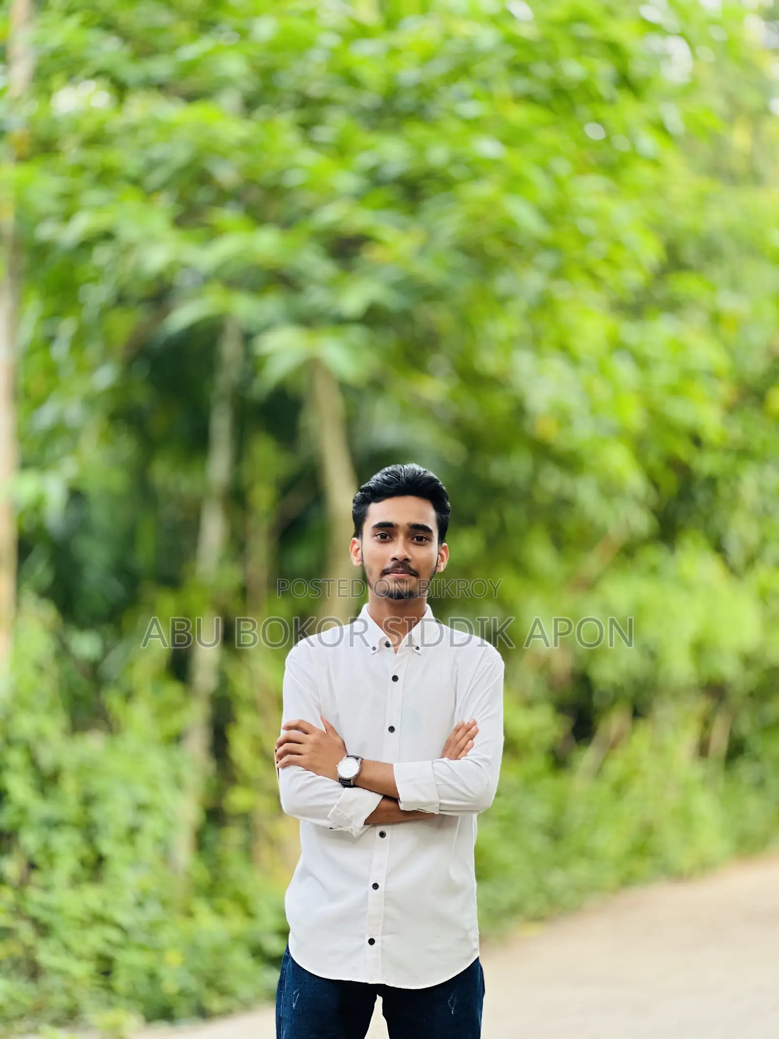মার্কেটিং অ্যাসিস্ট্যান্ট এবং বিশেষ করে সোশ্যাল মিডিয়া