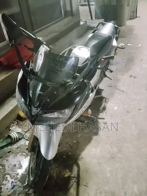 যমাহা ফেজার ভি১ ২০১১ ব্ল্যাক