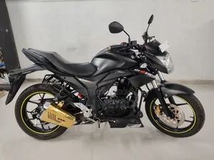 নতুন সুজুকি জিক্সার ২০২৬ কালো