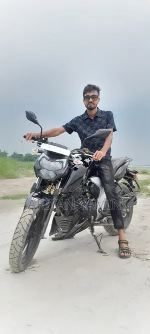New TVS Apache RTR 160 4V 2023 Black