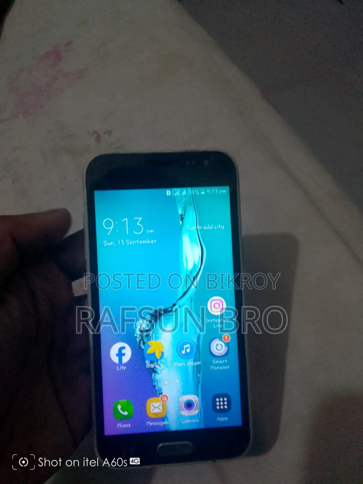 Samsung Galaxy J2 8 GB Black