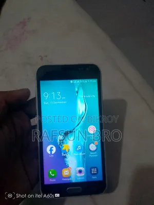 Samsung Galaxy J2 8 GB Black