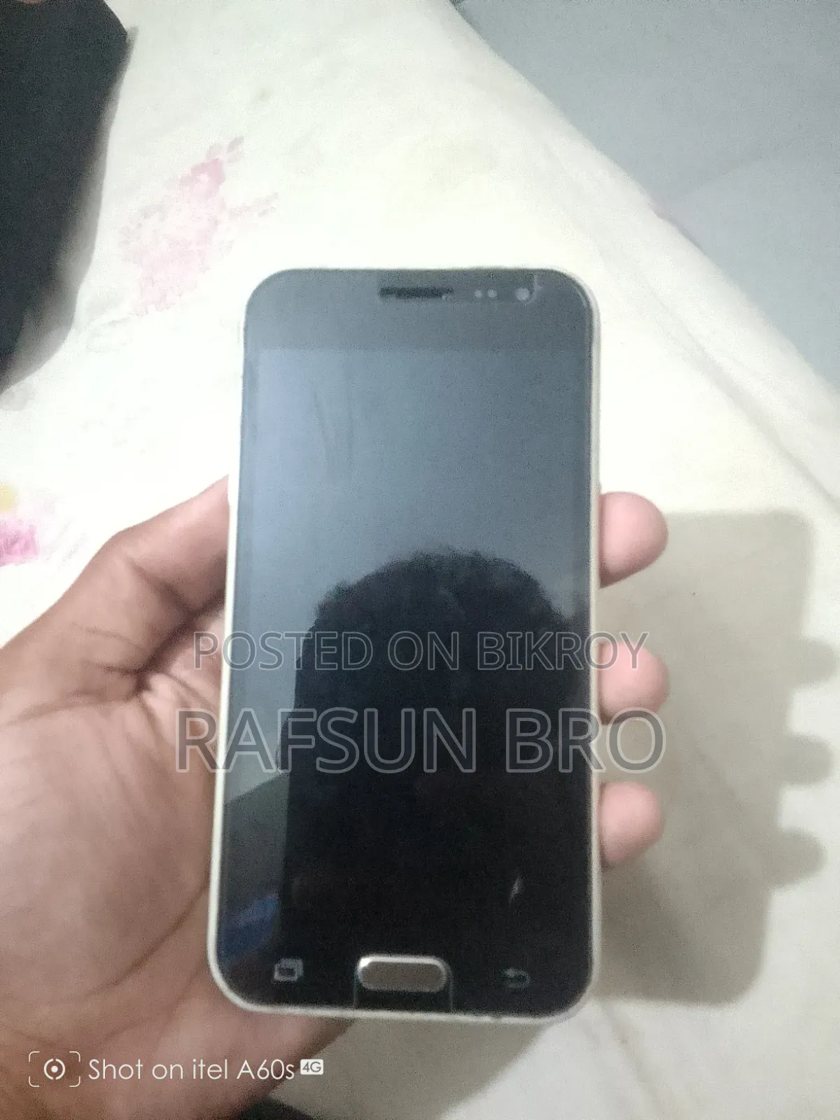 Samsung Galaxy J2 8 GB Black