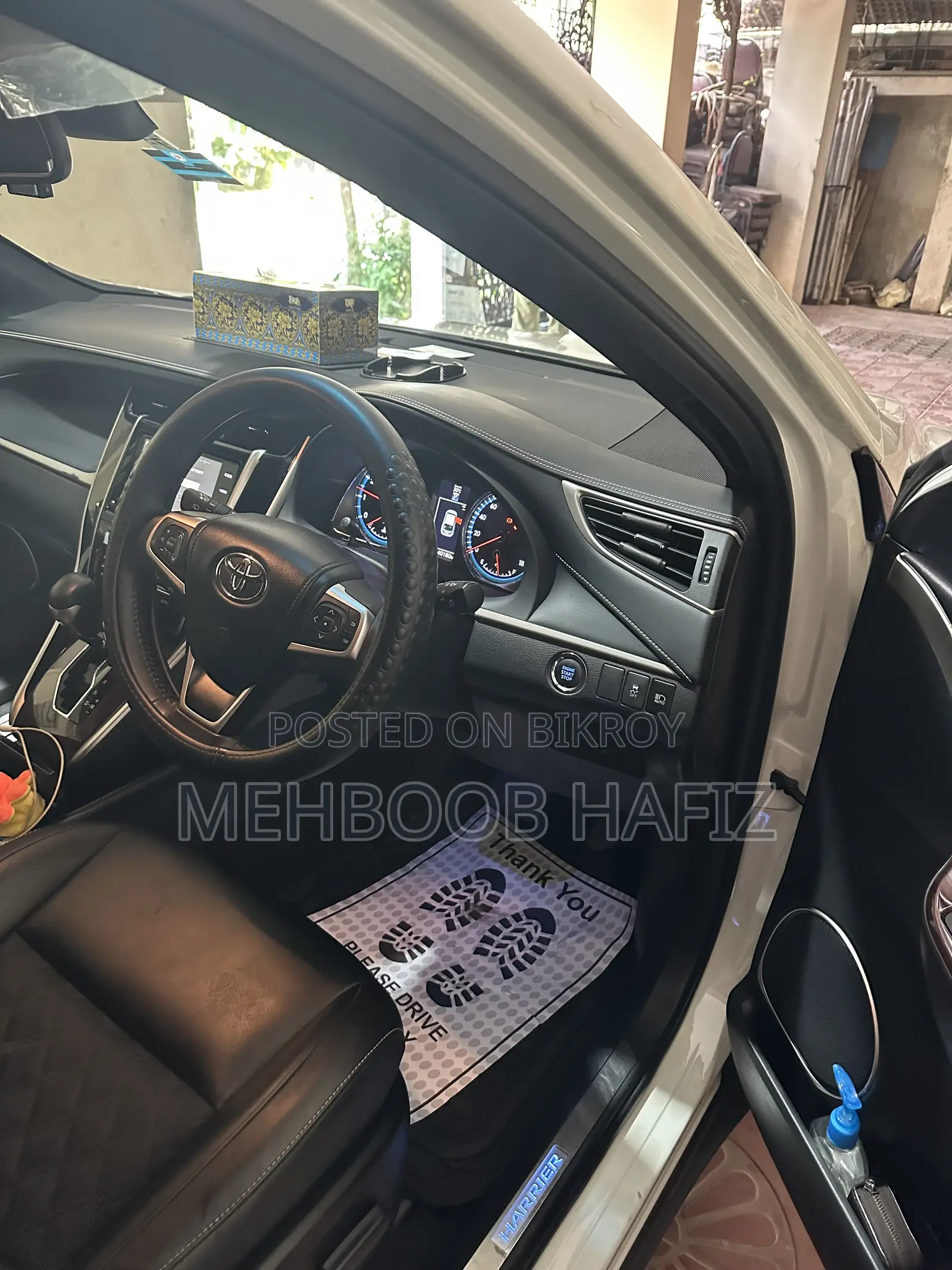 Toyota Harrier 2.0 2017 Pearl