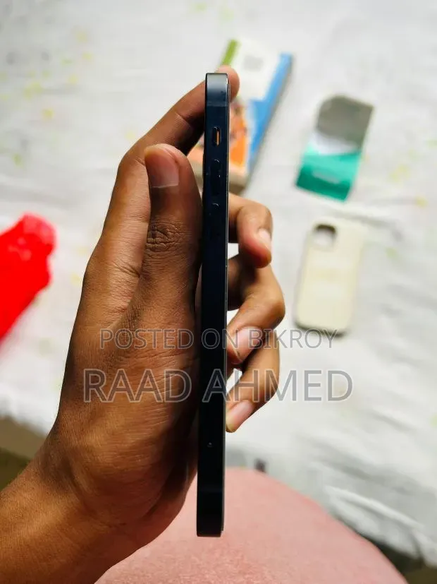 অ্যাপল আইফোন ১২ ৬৪ জিবি ব্ল্যাক
