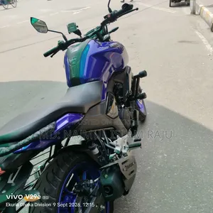 নিউ ইয়ামাহা এফজেডএস ভি৪ ২০২৫ ব্লু
