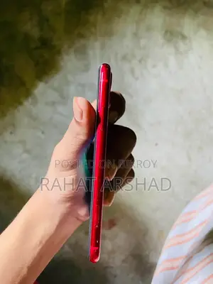 অ্যাপল আইফোন ১১ ৬৪ জিবি রেড