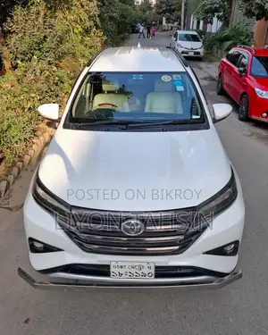Toyota Rush 1.5 RWD 2018 White