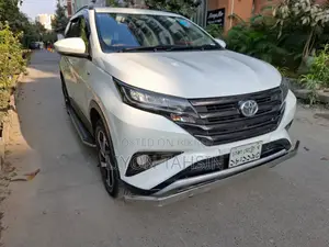 Toyota Rush 1.5 RWD 2018 White
