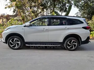 Toyota Rush 1.5 RWD 2018 White